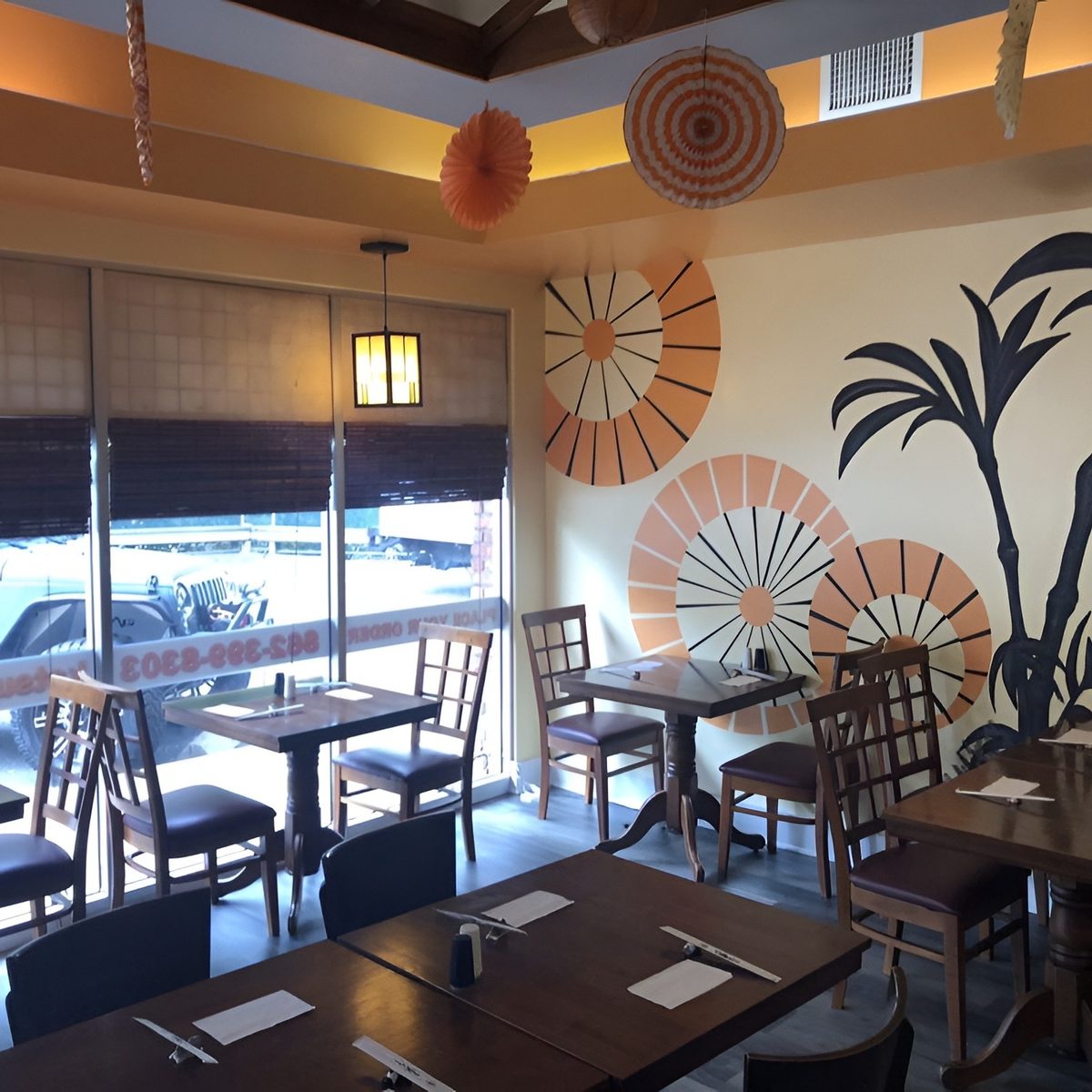 Relaxed Dining Experience